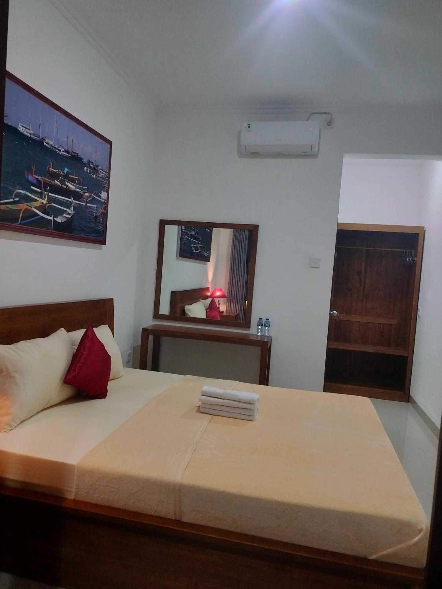 D&D Homestay Pesanggaran ภายนอก รูปภาพ