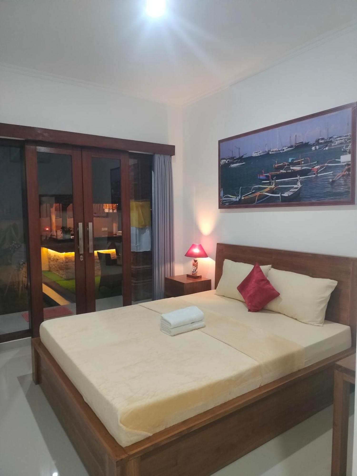 D&D Homestay Pesanggaran ภายนอก รูปภาพ