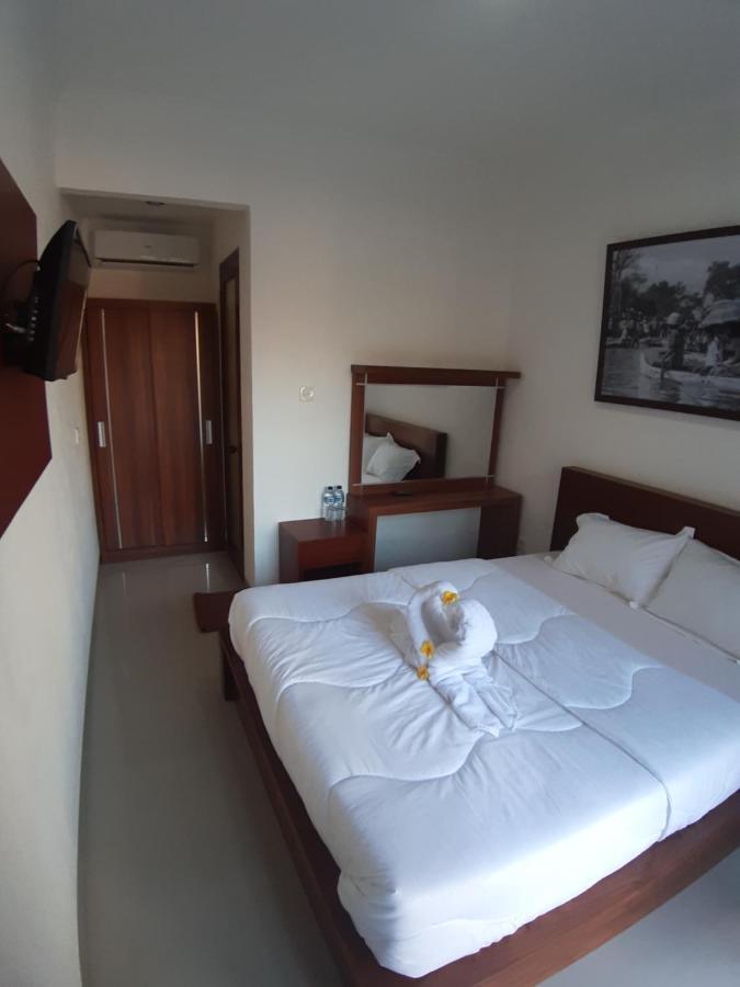 D&D Homestay Pesanggaran ภายนอก รูปภาพ